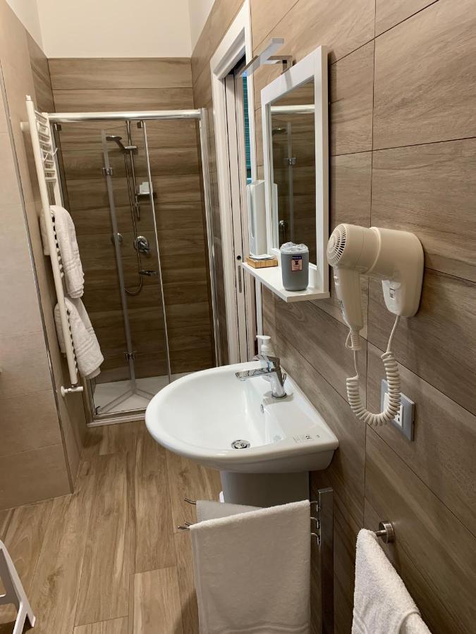 B&B Piano Romano -Con Parcheggio Privato Gratuito- Foggia Exterior photo